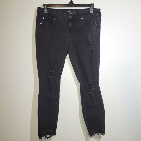 Torrid Black Distressed Cropped Skinny Jeans 12 - Picture 3 of 14